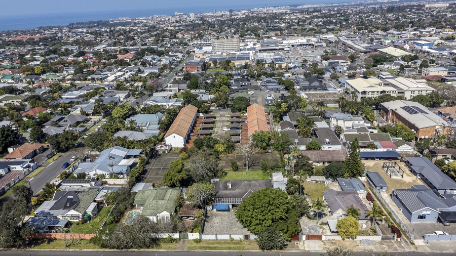 8 Bedroom Property for Sale in Vincent Eastern Cape